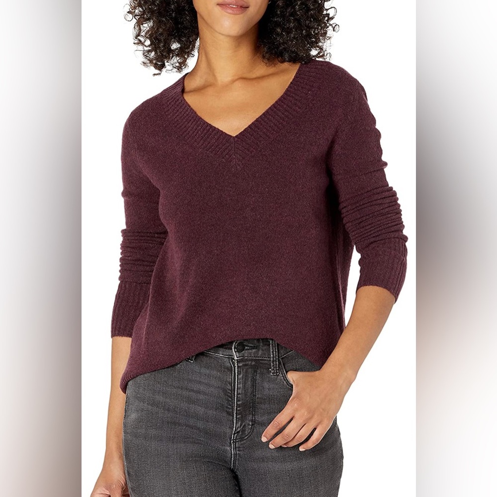 Women's Relaxed-Fit Mid-Gauge Stretch V-Neck Sweater